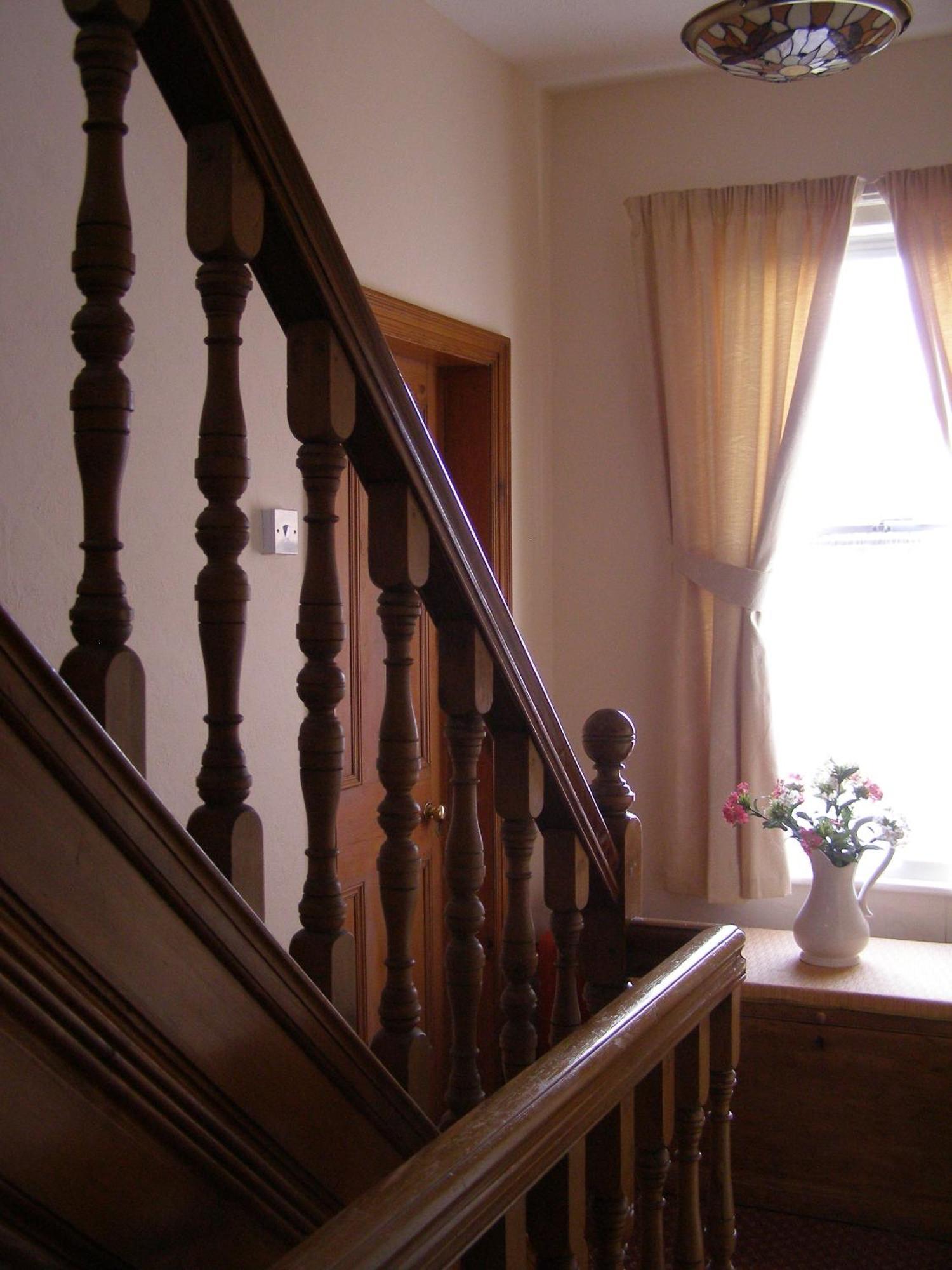 Anton Guest House Bed And Breakfast 슈루즈버리 외부 사진